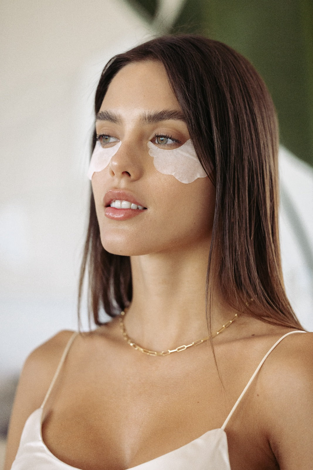 Vitamin Brightening Under Eye Mask – Máscara iluminadora con vitaminas para el contorno de ojos
