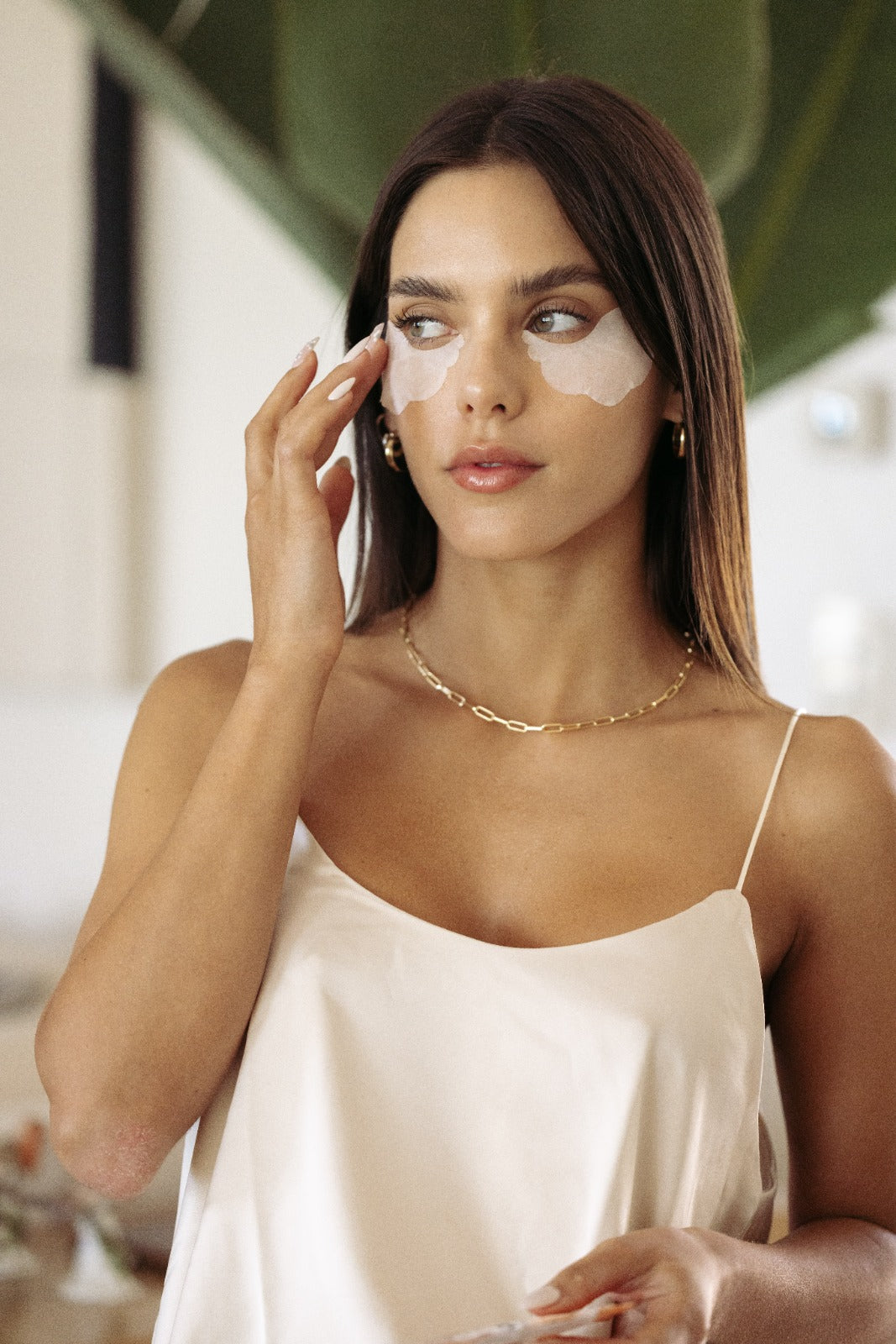 Vitamin Brightening Under Eye Mask – Máscara iluminadora con vitaminas para el contorno de ojos